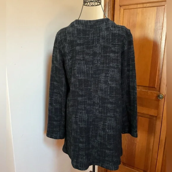 Eileen Fisher Black Textured Open-Front Blazer Coat, Medium - Picture 4 of 8